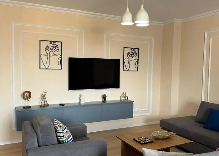 Apartment Dennys Near Lion Park Tirana